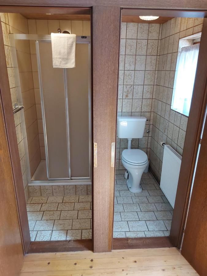 Bed and Breakfast Zum Schneider Finkenberg Exterior foto
