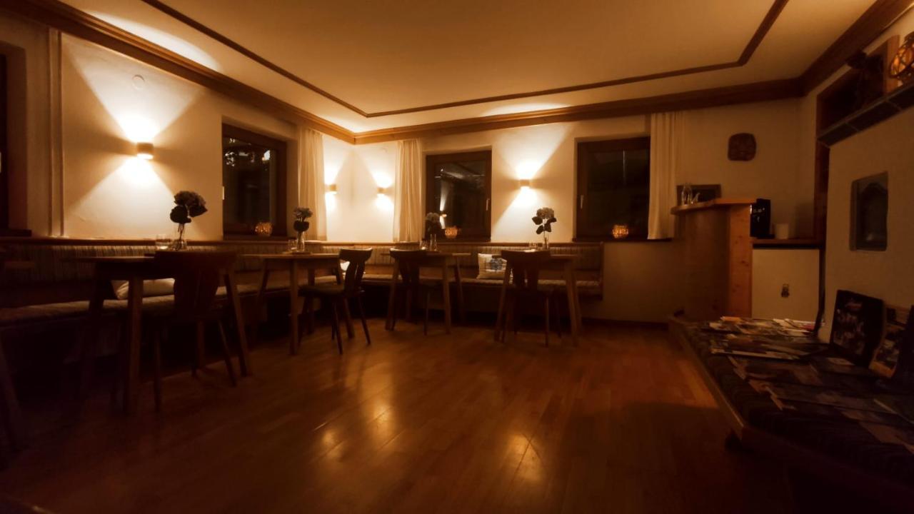 Bed and Breakfast Zum Schneider Finkenberg Exterior foto