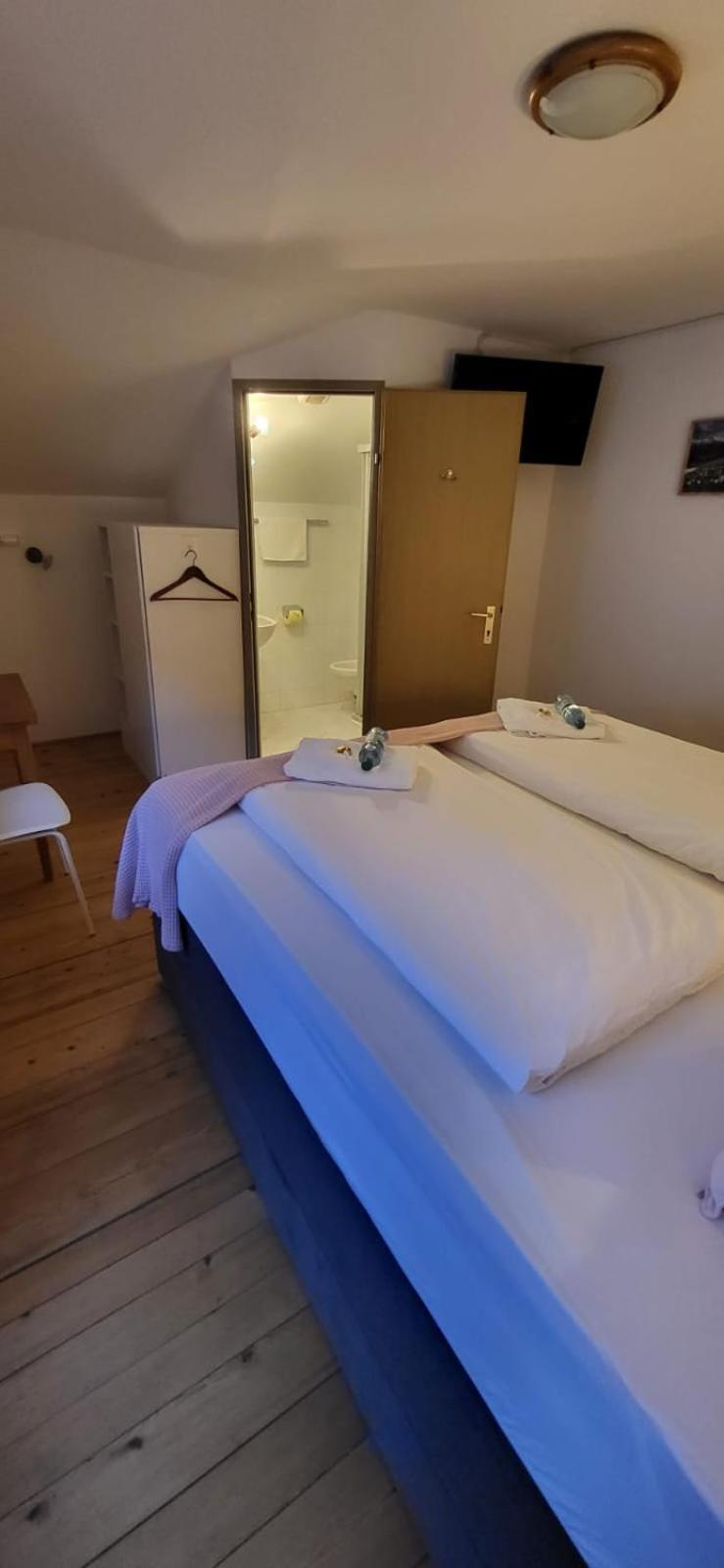 Bed and Breakfast Zum Schneider Finkenberg Exterior foto